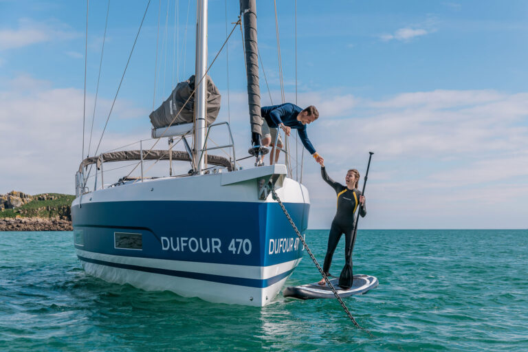 luxury-sailing-yachts-dufour-470-boat-photo-lifestyle-9
